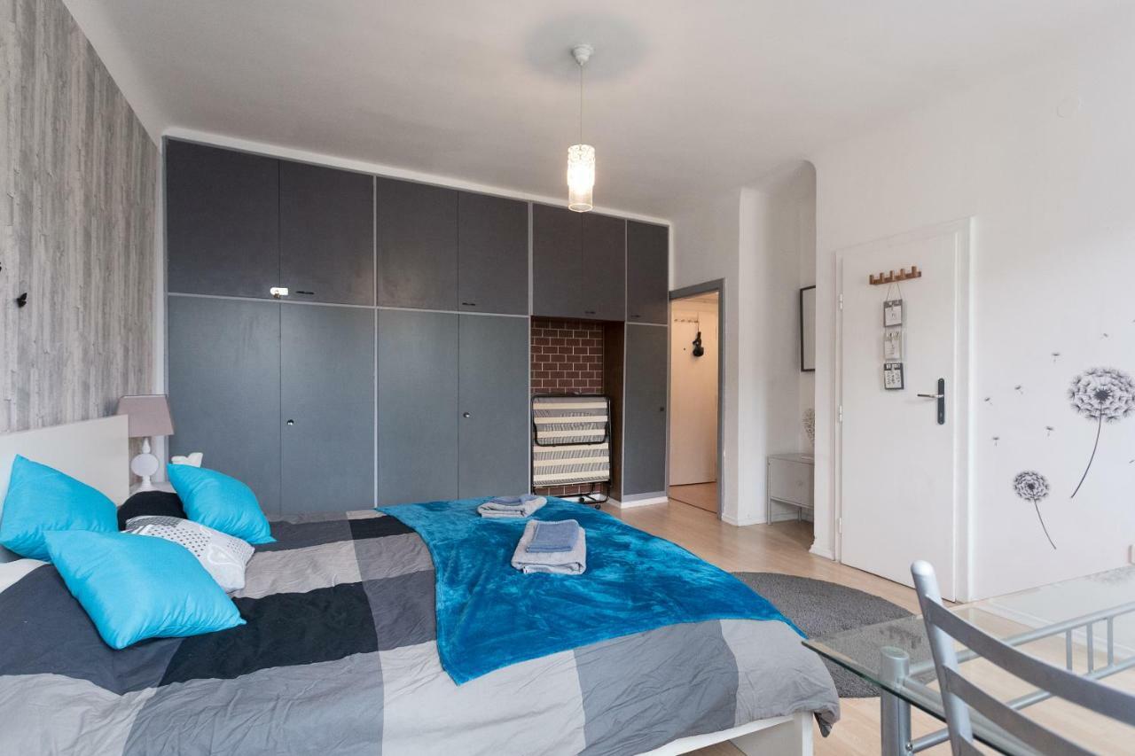 Cute Red Star Studio City Center Viena Exterior foto